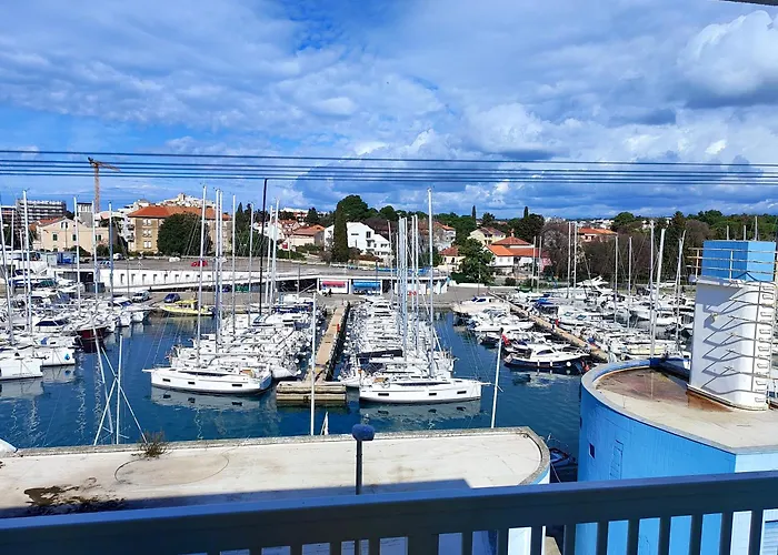Apartment Marina View